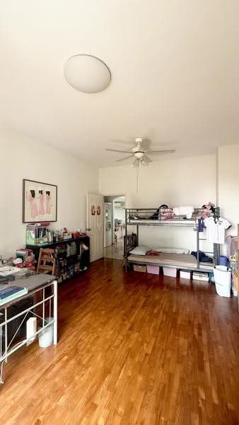 Marine View Mansion, 97 Marine Parade Road, East Coast / Marine Parade, 3 Bedrooms, 2,076 sqft, Apartment For Sale, by May Goh, 500263842 - Bedroom - PropertyGuru.com.sg