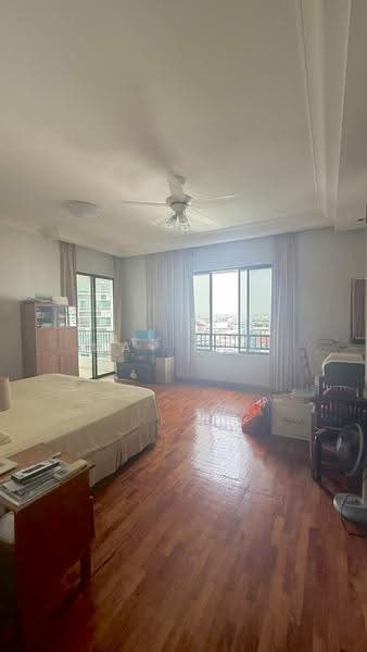 Marine View Mansion, 97 Marine Parade Road, East Coast / Marine Parade, 3 Bedrooms, 2,076 sqft, Apartment For Sale, by May Goh, 500263842 - Bedroom - PropertyGuru.com.sg