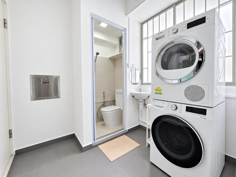 Whitewater, 23 Pasir Ris Street 72, Pasir Ris / Tampines, 6 Bedrooms, 1,130 sqft, Condominium For Rent, by Jos Chang 张仪楠, 500263844 - Bathroom - PropertyGuru.com.sg