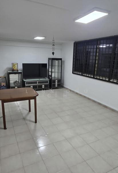 301 Bukit Batok Street 31, 301 Bukit Batok Street 31, Dairy Farm / Bukit Panjang / Choa Chu Kang, 3 Bedrooms, 904 sqft, HDB Flat For Rent, by Lynn Ong C H, 500263846 - Living Room - PropertyGuru.com.sg