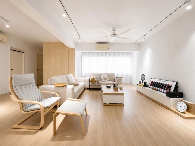 330 Tampines Street 32, 330 Tampines Street 32, Pasir Ris / Tampines, 3 Bedrooms, 1,582 sqft, HDB Flat For Sale, by Jaron Tan, 500263847 - Living Room - PropertyGuru.com.sg
