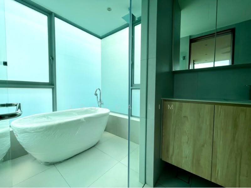 The Marbella, 29 Mount Sinai Rise, Tanglin / Holland / Bukit Timah, 4 Bedrooms, 1,755 sqft, Condominium For Rent, by Joshua Lim, 500263859 - PropertyGuru.com.sg