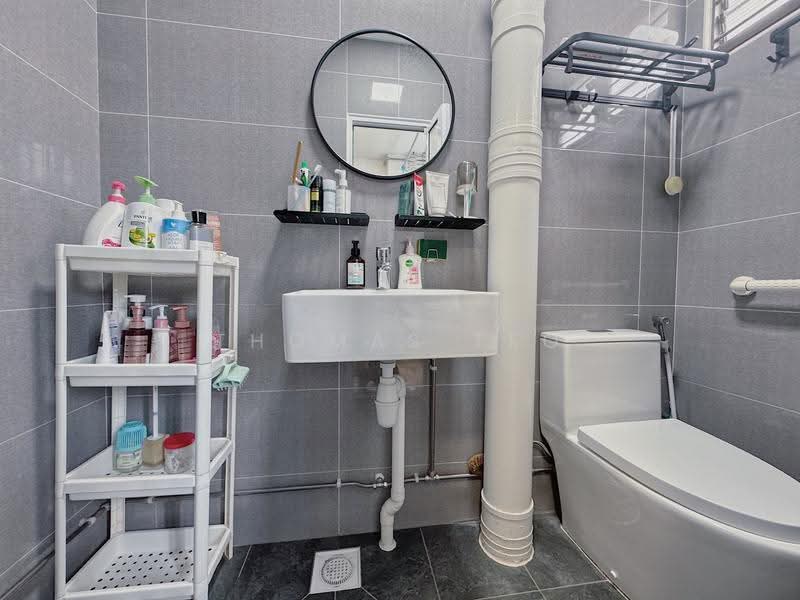 158 Simei Road, 158 Simei Road, Pasir Ris / Tampines, 3 Bedrooms, 122 sqft, HDB Flat For Sale, by Thomas Teo, 500263863 - Bathroom - PropertyGuru.com.sg