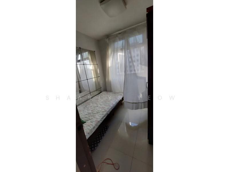 67 Marine Drive, 67 Marine Drive, East Coast / Marine Parade, Room Rental, 100 sqft, HDB Flat For Rent, by Shaarlyn Yeow, 500263890 - Bedroom - PropertyGuru.com.sg