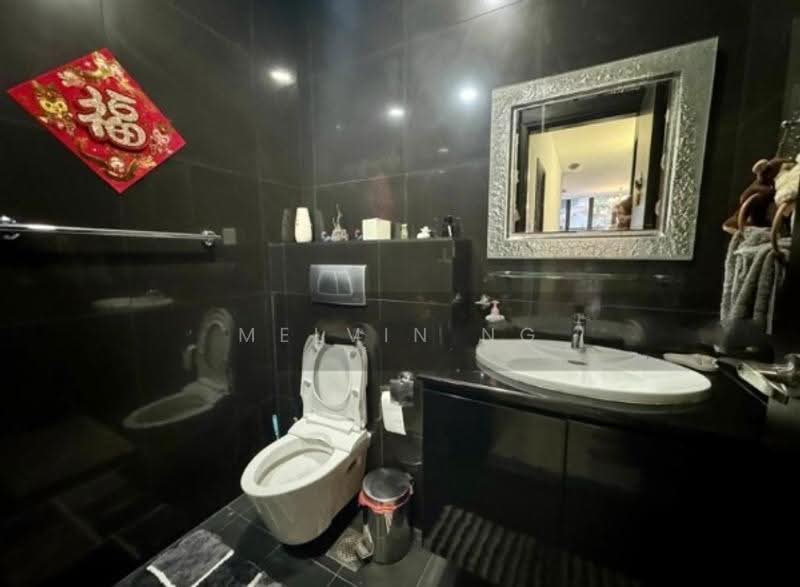 WOW! 4400sqft FREEHOLD Semi-D @ $8.xM only! For Corner Lovers!, Corner House | 4400sqft Land | Cul-De-Sac | 7 Rooms, East Coast / Marine Parade, 8 Bedrooms, 6,155 sqft, Semi-Detached House For Sale, by Melvin Ng, 500263900 - Bathroom - PropertyGuru.com.sg