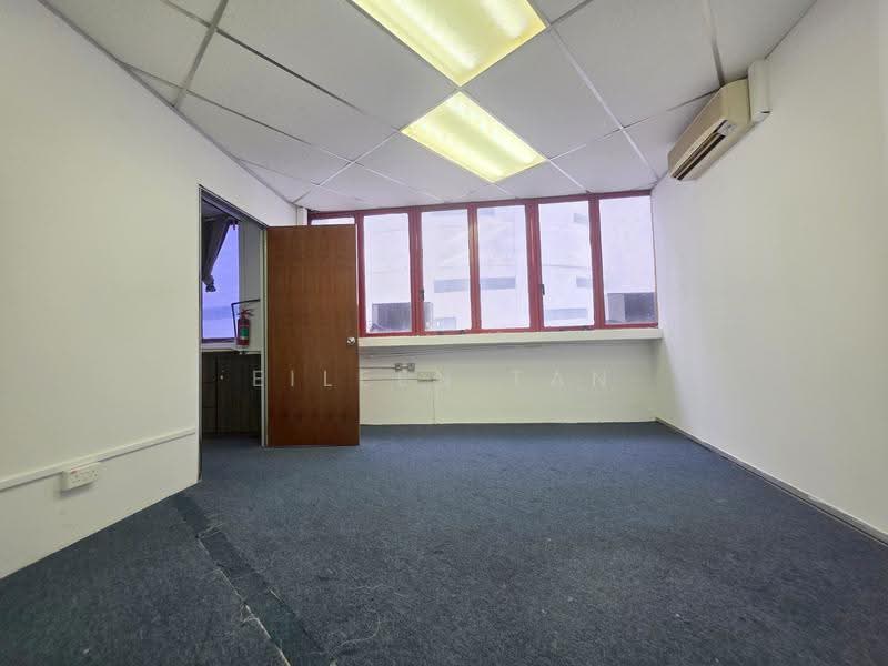 Wedge Mount Industrial Building, 35 Jalan Pemimpin, Ang Mo Kio / Bishan / Thomson, 620 sqft, Light Industrial (B1) For Rent, by Eileen Tan, 500263905 - Interior - CommercialGuru.com.sg