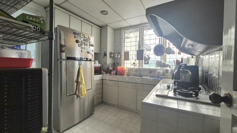 Bullion Park, 170 Lentor Loop, Mandai / Upper Thomson, 3 Bedrooms, 1,259 sqft, Condominium For Sale, by Irene Yong, 500263910 - Kitchen - PropertyGuru.com.sg