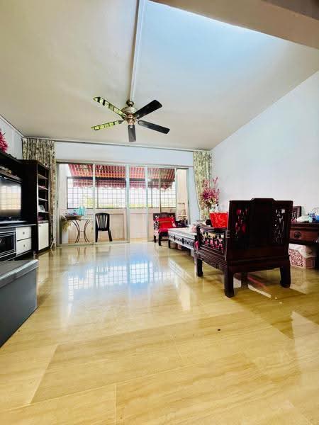 410 Jurong West Street 42, 410 Jurong West Street 42, Boon Lay / Jurong / Tuas, 3 Bedrooms, 1,615 sqft, HDB Flat For Sale, by Jenny Lee, 500263915 - Living Room - PropertyGuru.com.sg