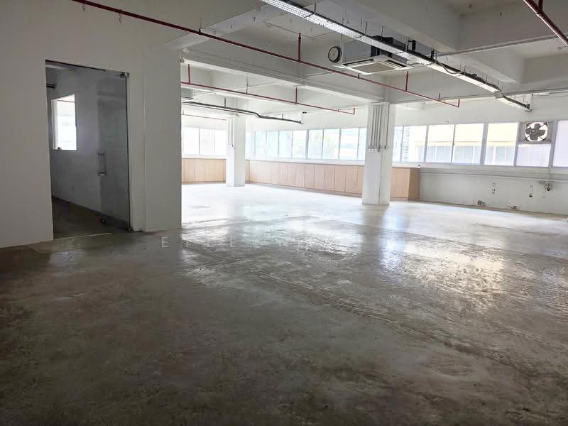 Tong Lee Building, 37 Kallang Pudding Road, Macpherson / Potong Pasir, 2,874 sqft, Light Industrial (B1) For Rent, by Eileen Tan, 500263916 - Interior - CommercialGuru.com.sg