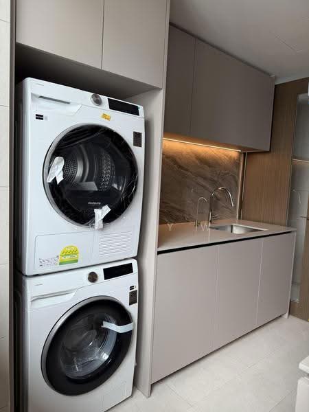 Grand Dunman, 18 Dunman Road, East Coast / Marine Parade, 5 Bedrooms, 1,690 sqft, Condominium For Sale, by Wendy W, 500263922 - Kitchen - PropertyGuru.com.sg
