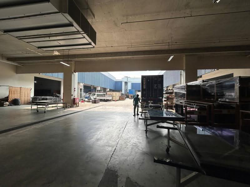 Tuas Ramp Up Factory, Boon Lay / Jurong / Tuas, 11,500 sqft, Factory / Workshop (B2) For Sale, by Ayrton McCully, 500263923 - Exterior - CommercialGuru.com.sg
