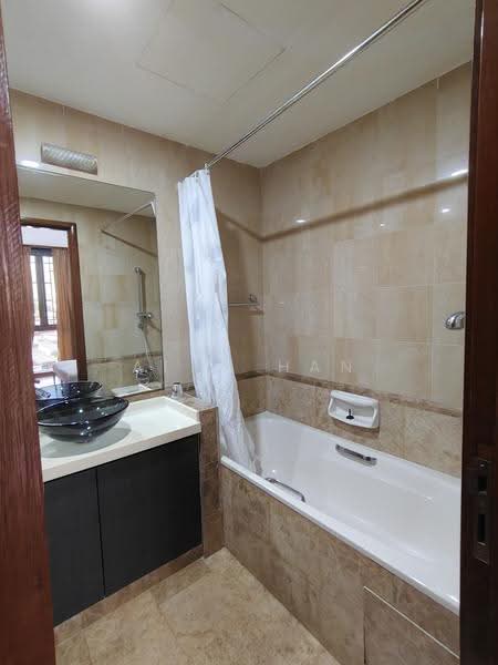 Bishan 8, 61 Bishan Street 21, Ang Mo Kio / Bishan / Thomson, 3 Bedrooms, 1,163 sqft, Condominium For Rent, by Alan Han, 500263932 - Bathroom - PropertyGuru.com.sg