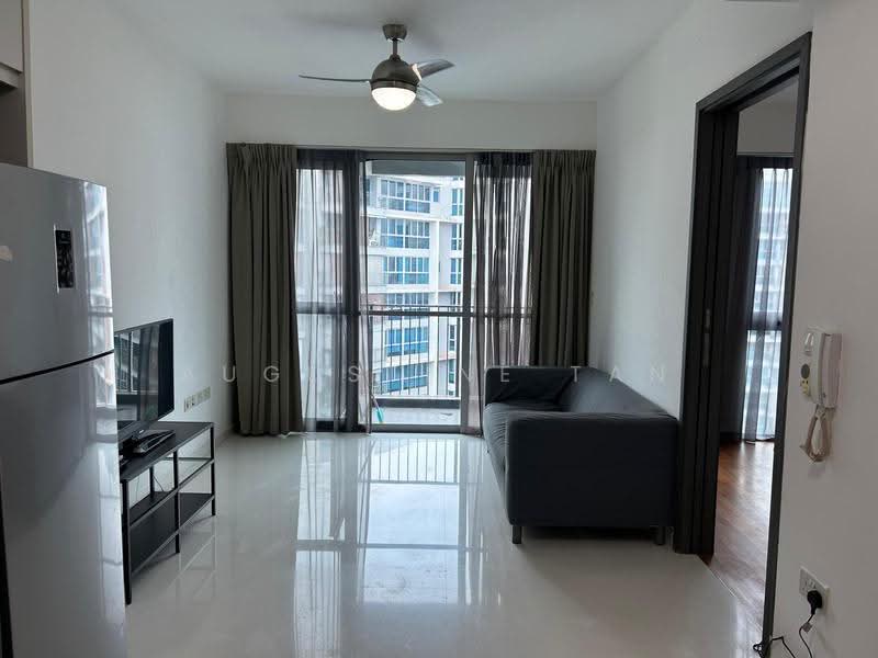Q Bay Residences, 3 Tampines Street 86, Pasir Ris / Tampines, 1 Bedroom, 527 sqft, Condominium For Rent, by Augustine Tan, 500263944 - Living Room - PropertyGuru.com.sg