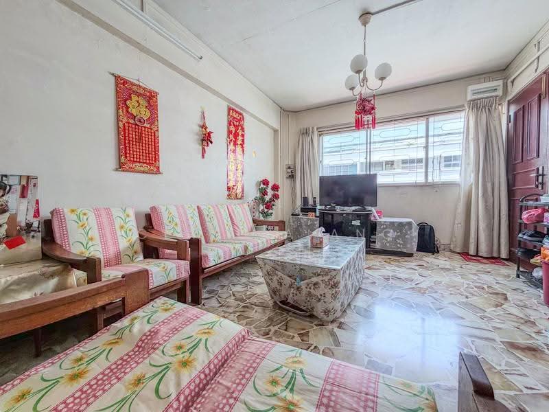 116 Yishun Ring Road, 116 Yishun Ring Road, Sembawang / Yishun, 3 Bedrooms, 1,119 sqft, HDB Flat For Sale, by Claudia Ang, 500263948 - Living Room - PropertyGuru.com.sg