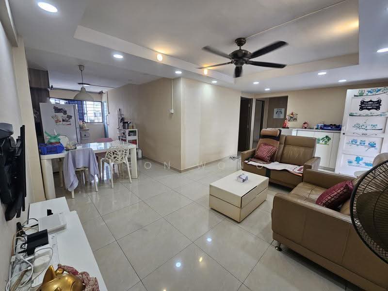 53 Lengkok Bahru, 53 Lengkok Bahru, Alexandra / Commonwealth, 3 Bedrooms, 904 sqft, HDB Flat For Sale, by Leon Wong, 500263958 - Living Room - PropertyGuru.com.sg