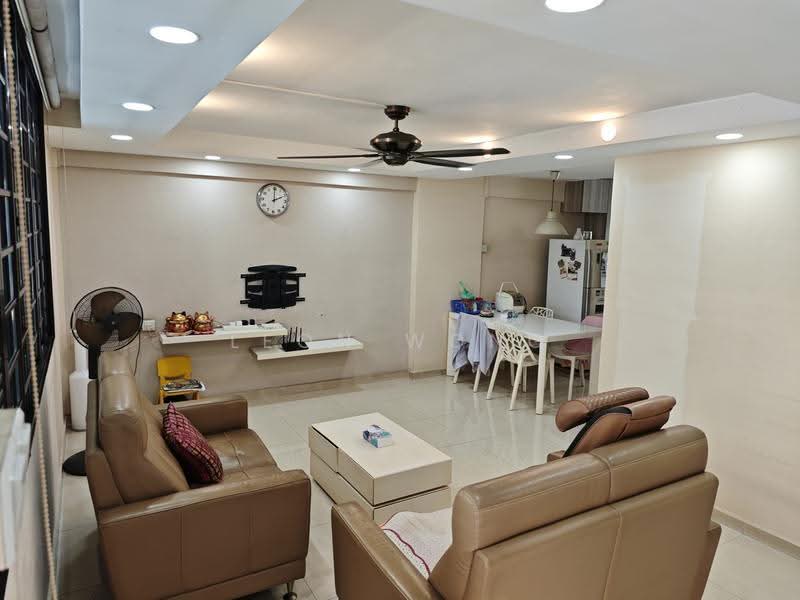 53 Lengkok Bahru, 53 Lengkok Bahru, Alexandra / Commonwealth, 3 Bedrooms, 904 sqft, HDB Flat For Sale, by Leon Wong, 500263958 - Living Room - PropertyGuru.com.sg