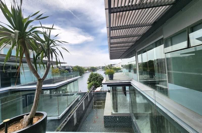 FINEST SENTOSA BUNGALOW & OTHER 40 HOUSES ON HAND, Ocean Drive, Harbourfront / Telok Blangah, 5 Bedrooms, 10,000 sqft, Detached House For Sale, by Julius WL Fock, 500263960 - Exterior - PropertyGuru.com.sg