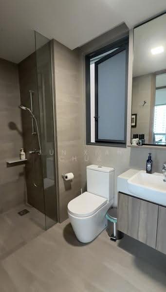 Piermont Grand, 26 Sumang Walk, Hougang / Punggol / Sengkang, 3 Bedrooms, 840 sqft, Executive Condominium For Sale, by Jun Xian Chua, 500263965 - Bathroom - PropertyGuru.com.sg