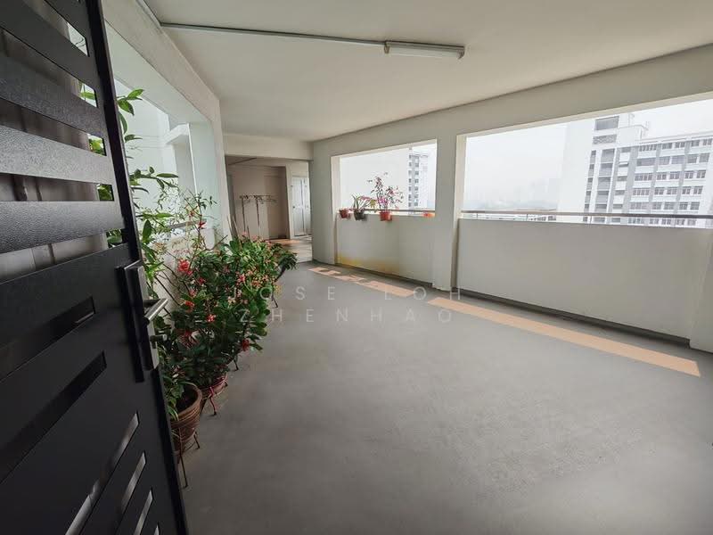 157 Yung Loh Road, 157 Yung Loh Road, Boon Lay / Jurong / Tuas, 3 Bedrooms, 1,367 sqft, HDB Flat For Sale, by Jose Loh Zhenhao, 500263971 - Balcony - PropertyGuru.com.sg