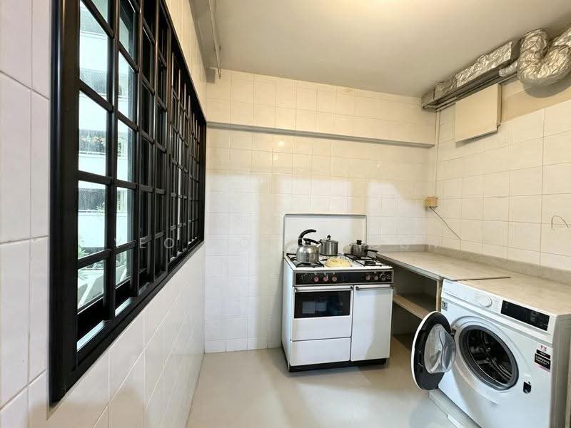 62 Lorong 4 Toa Payoh, 62 Lorong 4 Toa Payoh, Balestier / Toa Payoh, 3 Bedrooms, 1,291 sqft, HDB Flat For Sale, by Yeo Tong Boon, 500263973 - Kitchen - PropertyGuru.com.sg