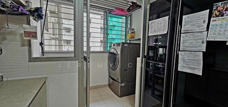 435C Bukit Batok West Avenue 5, 435C Bukit Batok West Avenue 5, Dairy Farm / Bukit Panjang / Choa Chu Kang, 3 Bedrooms, 1,001 sqft, HDB Flat For Sale, by Jeremy Chia, 500263979 - Balcony - PropertyGuru.com.sg