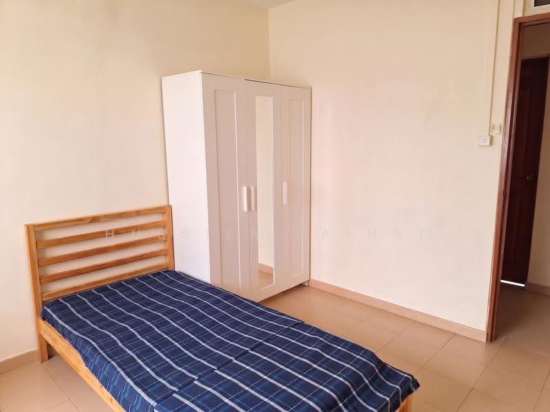 250 Bangkit Road, 250 Bangkit Road, Dairy Farm / Bukit Panjang / Choa Chu Kang, Room Rental, 143 sqft, HDB Flat For Rent, by Hussien Zainal, 500263980 - Bedroom - PropertyGuru.com.sg