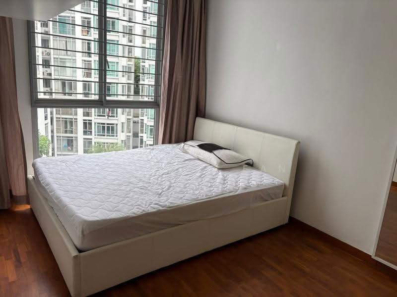 The Lakeshore, 33 Jurong West Street 41, Boon Lay / Jurong / Tuas, 3 Bedrooms, 1,141 sqft, Condominium For Sale, by Rainbow Fan, 500264010 - Bedroom - PropertyGuru.com.sg