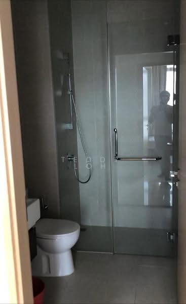 Midtown Residences, 1189 Upper Serangoon Road, Hougang / Punggol / Sengkang, 2 Bedrooms, 657 sqft, Condominium For Rent, by Teddy Loh, 500264016 - Bathroom - PropertyGuru.com.sg