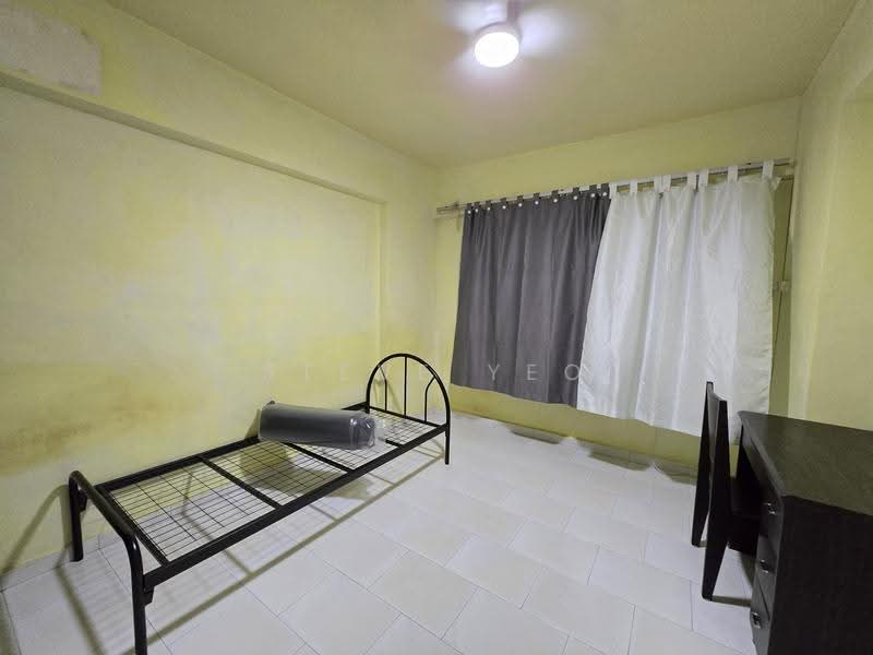 723 Jurong West Avenue 5, 723 Jurong West Avenue 5, Boon Lay / Jurong / Tuas, Room Rental, 180 sqft, HDB Flat For Rent, by Steve Yeo, 500264027 - Bedroom - PropertyGuru.com.sg