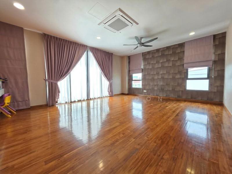 Rare Semi Detached in Paya Lebar, Hougang / Punggol / Sengkang, 6 Bedrooms, 7,770 sqft, Semi-Detached House For Sale, by Dixon Poon, 500264031 - Living Room - PropertyGuru.com.sg