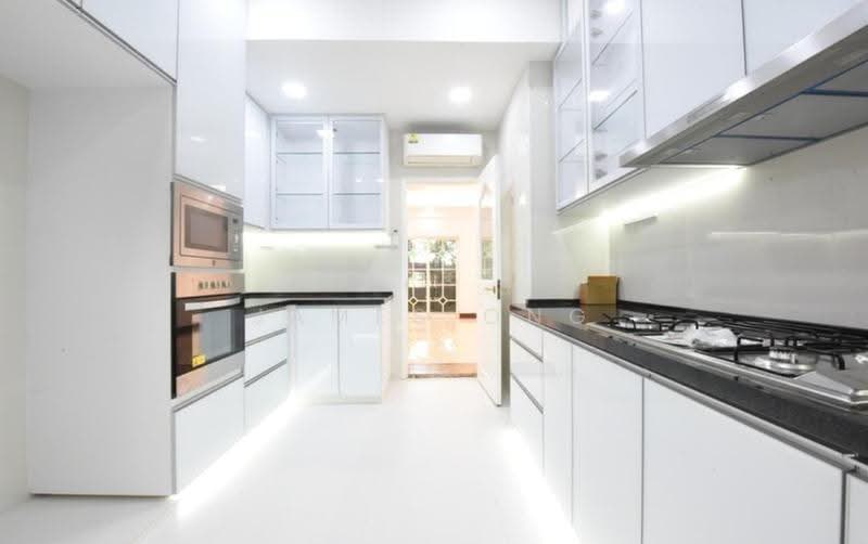 Gentle Villas, Gentle Drive, Newton / Novena, 5 Bedrooms, 3,685 sqft, Detached House For Rent, by James Ong, 500264050 - Kitchen - PropertyGuru.com.sg