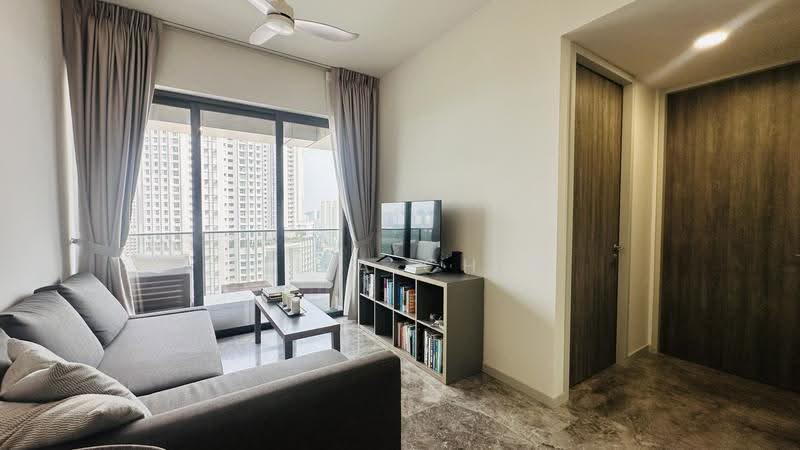 Margaret Ville, 20 Margaret Drive, Alexandra / Commonwealth, 2 Bedrooms, 700 sqft, Apartment For Sale, by Tilia Chin, 500264056 - Living Room - PropertyGuru.com.sg