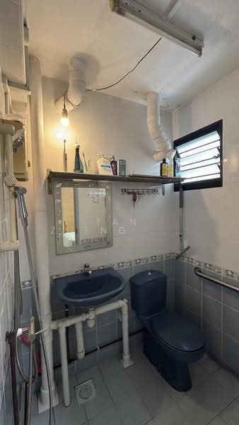 524 Ang Mo Kio Avenue 5, 524 Ang Mo Kio Avenue 5, Ang Mo Kio / Bishan / Thomson, 2 Bedrooms, 721 sqft, HDB Flat For Sale, by Tan Zheng Heng, 500264064 - PropertyGuru.com.sg