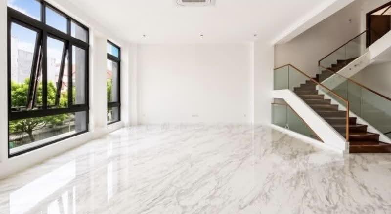 LANDED7772@Brand New 3 sty inter sought after location, Cambridge, Truro, Bristol , kampong java, Farrer Park / Serangoon Rd, 5 Bedrooms, 6,000 sqft, Terraced House For Sale, by Dominic Chua, 500264065 - Interior - PropertyGuru.com.sg