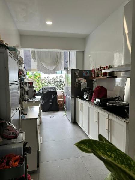 United Mansion, 592-614 East Coast Road, East Coast / Marine Parade, 3 Bedrooms, 1,141 sqft, Apartment For Sale, by Ruth Madeline Lim, 500264069 - PropertyGuru.com.sg
