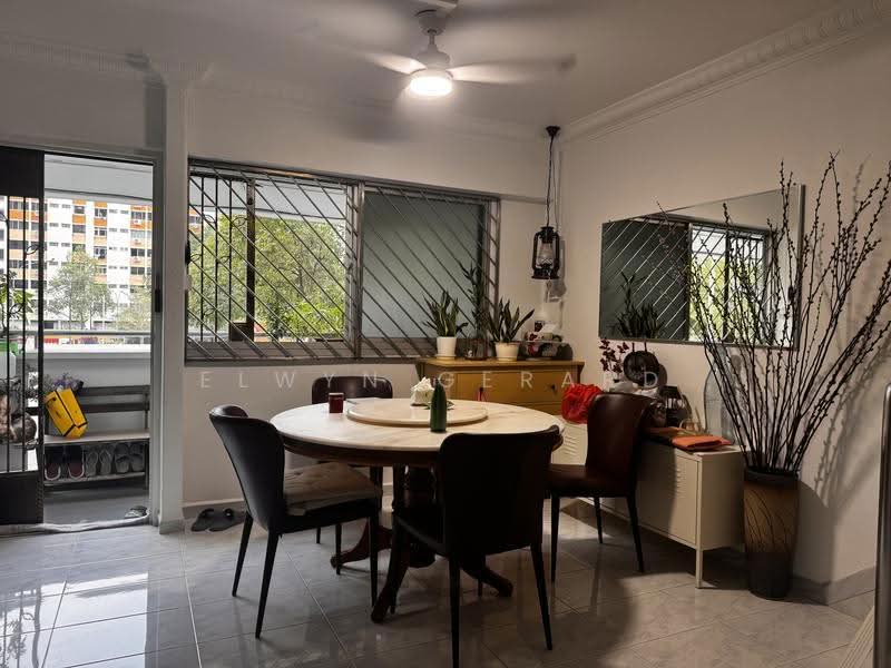101 Pasir Ris Street 12, 101 Pasir Ris Street 12, Pasir Ris / Tampines, 4 Bedrooms, 1,572 sqft, HDB Flat For Sale, by Elwyn Gerard, 500264073 - Dining Room - PropertyGuru.com.sg