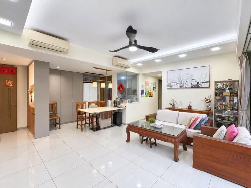 Bellewaters, 11 Anchorvale Crescent, Hougang / Punggol / Sengkang, 4 Bedrooms, 1,367 sqft, Condominium For Sale, by Julian Li, 500264074 - Living Room - PropertyGuru.com.sg