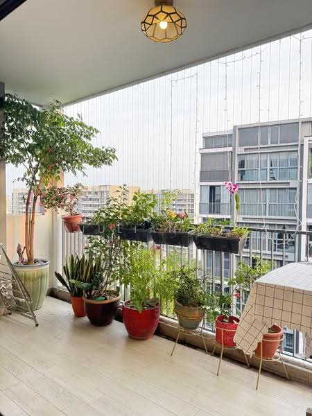 Bellewaters, 11 Anchorvale Crescent, Hougang / Punggol / Sengkang, 4 Bedrooms, 1,367 sqft, Condominium For Sale, by Julian Li, 500264074 - Balcony - PropertyGuru.com.sg
