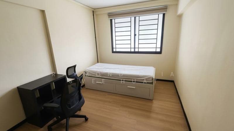 454 Tampines Street 42, 454 Tampines Street 42, Pasir Ris / Tampines, 4 Bedrooms, 1,421 sqft, HDB Flat For Sale, by Raymond Chia Swee Huat, 500264083 - 2nd Common Bedroom - PropertyGuru.com.sg
