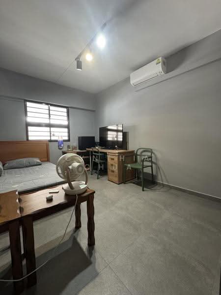 208 New Upper Changi Road, 208 New Upper Changi Road, Bedok / Upper East Coast, 2 Bedrooms, 731 sqft, HDB Flat For Sale, by Cynthia Chua, 500264091 - Bedroom - PropertyGuru.com.sg