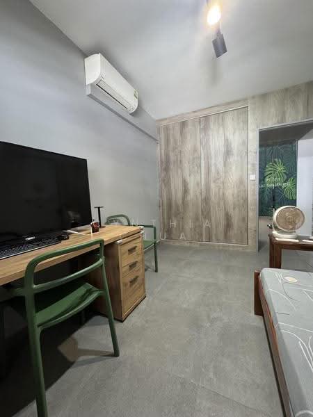 208 New Upper Changi Road, 208 New Upper Changi Road, Bedok / Upper East Coast, 2 Bedrooms, 731 sqft, HDB Flat For Sale, by Cynthia Chua, 500264091 - Bedroom - PropertyGuru.com.sg