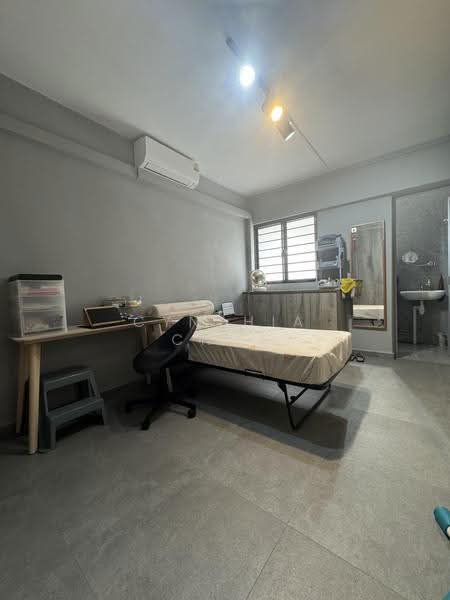 208 New Upper Changi Road, 208 New Upper Changi Road, Bedok / Upper East Coast, 2 Bedrooms, 731 sqft, HDB Flat For Sale, by Cynthia Chua, 500264091 - Bedroom - PropertyGuru.com.sg