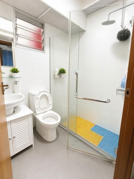 463B Sembawang Drive, 463B Sembawang Drive, Sembawang / Yishun, 3 Bedrooms, 990 sqft, HDB Flat For Sale, by Steve Liu, 500264101 - Bathroom - PropertyGuru.com.sg