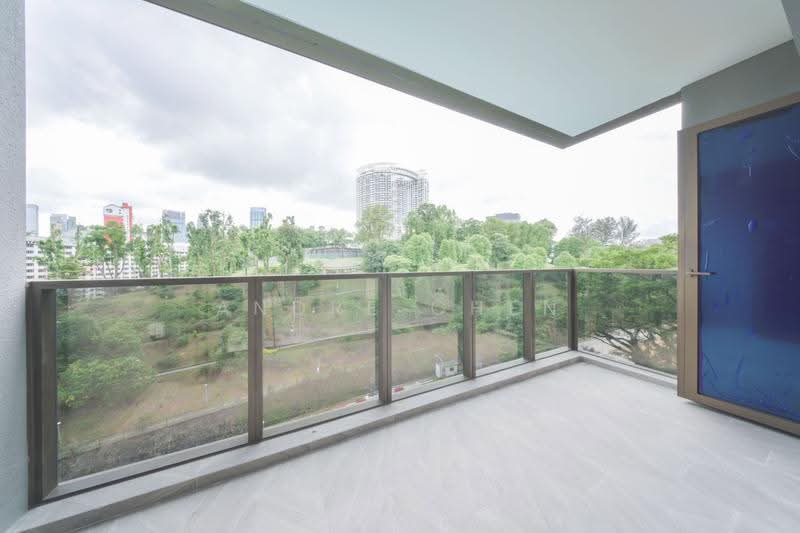 The Landmark, 173 Chin Swee Road, Alexandra / Commonwealth, 3 Bedrooms, 1,076 sqft, Condominium For Sale, by Andre Chen, 500264107 - Balcony - PropertyGuru.com.sg