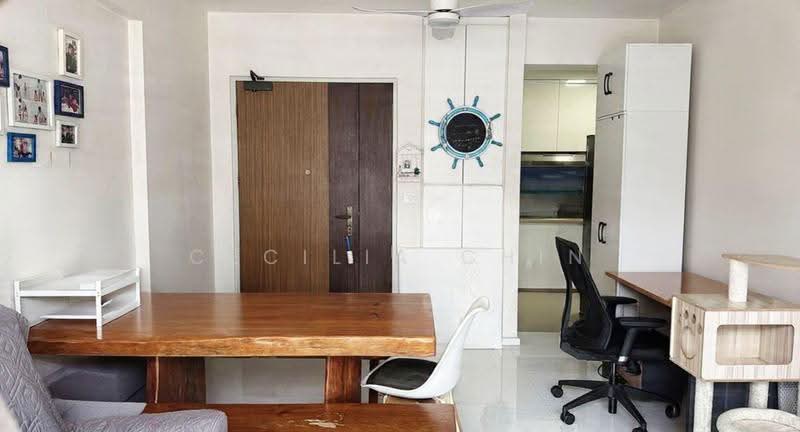 451A Bukit Batok West Avenue 6, 451A Bukit Batok West Avenue 6, Dairy Farm / Bukit Panjang / Choa Chu Kang, 2 Bedrooms, 721 sqft, HDB Flat For Sale, by Cecilia Chin, 500264114 - Living Room - PropertyGuru.com.sg