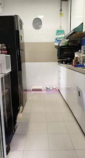 451A Bukit Batok West Avenue 6, 451A Bukit Batok West Avenue 6, Dairy Farm / Bukit Panjang / Choa Chu Kang, 2 Bedrooms, 721 sqft, HDB Flat For Sale, by Cecilia Chin, 500264114 - Kitchen - PropertyGuru.com.sg