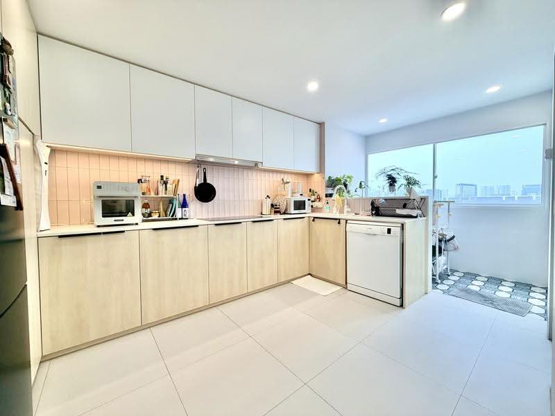 662 Buffalo Road, 662 Buffalo Road, Farrer Park / Serangoon Rd, 2 Bedrooms, 882 sqft, HDB Flat For Sale, by Jaeson Lin 林暉盛, 500264117 - Kitchen - PropertyGuru.com.sg