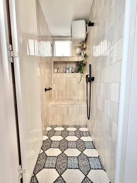 662 Buffalo Road, 662 Buffalo Road, Farrer Park / Serangoon Rd, 2 Bedrooms, 882 sqft, HDB Flat For Sale, by Jaeson Lin 林暉盛, 500264117 - Bathroom - PropertyGuru.com.sg