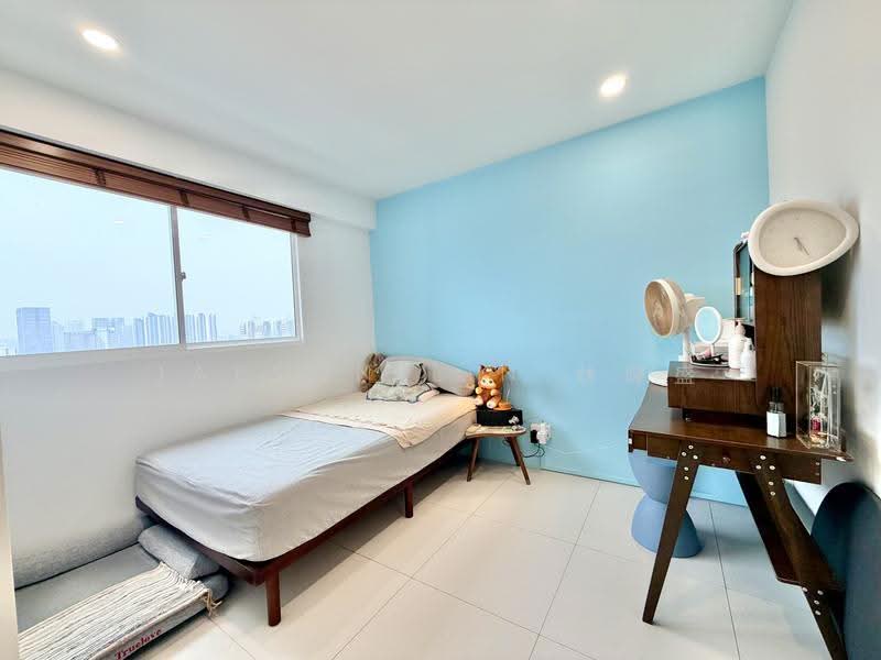 662 Buffalo Road, 662 Buffalo Road, Farrer Park / Serangoon Rd, 2 Bedrooms, 882 sqft, HDB Flat For Sale, by Jaeson Lin 林暉盛, 500264117 - Bedroom - PropertyGuru.com.sg