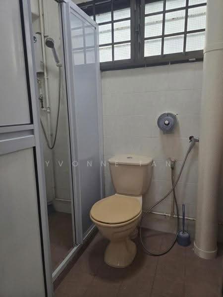 160 Jalan Teck Whye, 160 Jalan Teck Whye, Dairy Farm / Bukit Panjang / Choa Chu Kang, 3 Bedrooms, 1,088 sqft, HDB Flat For Sale, by Yvonne Tan, 500264123 - Bathroom - PropertyGuru.com.sg